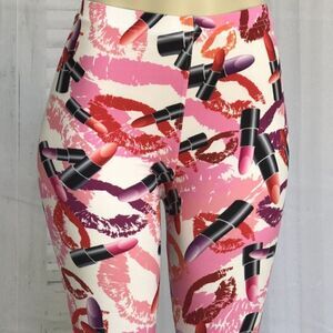 Lipstick leggings New 